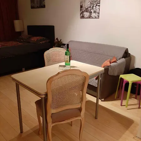 Studionusi Διαμέρισμα *